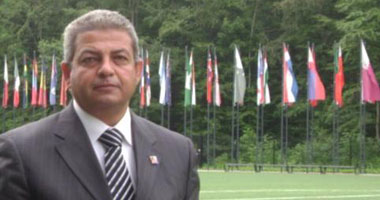 اليوم.. وزير الشباب يلتقى العاملين بالمكافأة الشاملة