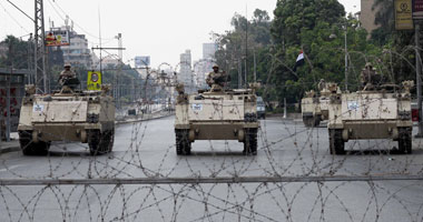 الجيش يمنع المواطنين من الدخول لميدان التحرير