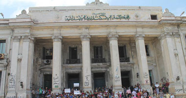 بلاغ من "مناهضة أخونة مصر" للاعتداء عليهم أثناء وقفتهم ضد الأخونة