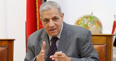 محلب يتفقد أعمال تشطيب فندق اللسان برأس البر المزمع افتتاحه نهاية العام