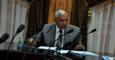 محافظ الدقهلية يبحث تظلمات المواطنين من أسعار الأراضى فى تمي الأمديد والسنبلاوين 