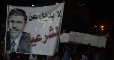 مسيرة بالنعوش لمؤيدى الرئيس المعزول بالإسماعيلية