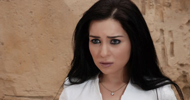 يومياً.. مسلسلات مى عزالدين ونور الشريف وتيم الحسن على "المحور دراما"