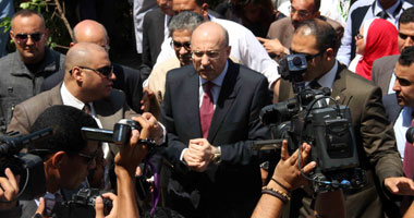 موظفو مستشفى أم المصريين يطالبون وزير الصحة بتطبيق الحد الأدنى
