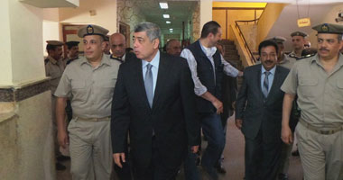 وزير الداخلية يتفقد الكمين الأمنى بمنطقة الكوامل فى سوهاج