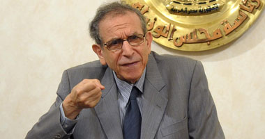 وزير التعليم العالى: قانون التظاهر الجديد لا يقيد الحريات