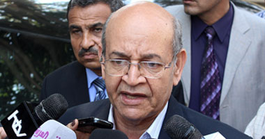 محافظ الجيزة: العاملون بهيئة النظافة وطنيون شرفاء ولا نية فى إلغائها