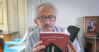 تعرف على أسماء الفائزين بجائزة محمود درويش.. صنع الله إبراهيم الأبرز
