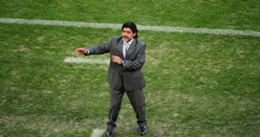 الوصل الإماراتى ينفى إقالة مارادونا