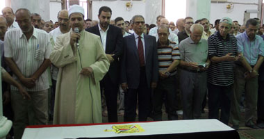 اللجنة المصرية للتضامن تنعى ببالغ الحزن الراحل أسامة الباز 