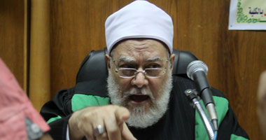 ممثلو الأزهر بـ"الخمسين" يستنكرون الإساءة للدكتور على جمعة