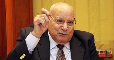 وزير النقل يطير إلى شرم الشيخ 