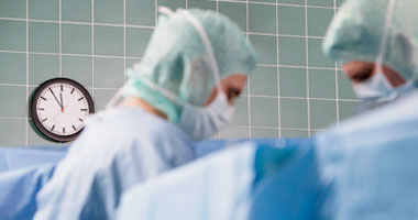 عمليات تجميل الثديين تقلل نسب إصابتهما بالأورام