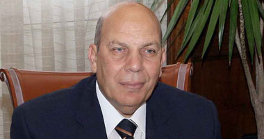 تظاهر أصحاب المحال المغلقة بكوبرى القبارى بالإسكندرية 