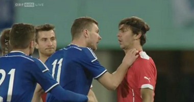 بالفيديو.. "خناقة" دزيكو فى مواجهة النمسا