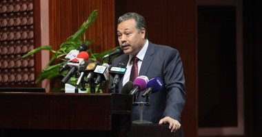 حذف الملكة بلقيس وأسماء بنت زيد الأنصارية وزمرد خاتون من منهج التاريخ للصف الثانى الثانوى.. وإلغاء علم المعاجم.. والاقتصار عن فتحين فى كل عصر.. وتحويل دور المرأة فى المجتمع الإسلامى لمعلومات عامة