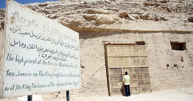 أوجاع الجنوب.. آثار المنيا مجهولة وخارج نطاق الخدمة.. الطريق الصعب إلى صحراء تل العمارنة.. مدينة إخناتون "خاوية على عروشها".. ومفتشو الآثار فى إجازة.. ومدير المنطقة لا يفتحها إلا للأجانب