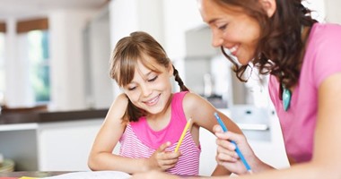 فيديو معلوماتى.. نصائح الطب النفسى لمساعدة طفلك على أداء الواجب المدرسى