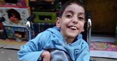 الوفاة تنهى معاناة "أحمد" من ضمور العضلات وشقيقته مريم تنتظر نفس المصير