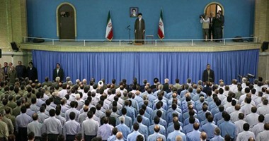 خامنئى: يجب وضع التهديدات فى الحسبان ومستعدون للخيار العسكرى