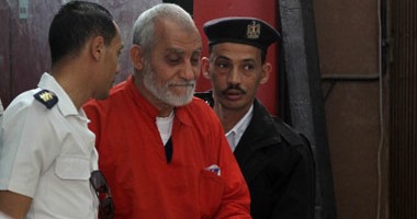 عبد المنعم عبد المقصود: نقل محمد بديع إلى قصر العينى لإجراء عملية "فتاق"
