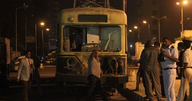 خبراء المفرقعات يمشطون محيط قسم المطرية عقب انفجار قنبلة بدائية الصنع
