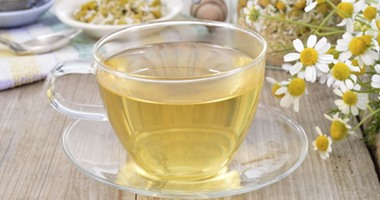 زيت البابونج للوقاية من مضاعفات التعرض لشمس الصيف