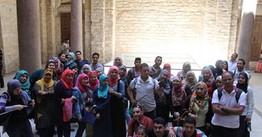 بالصور.. 9 مناطق أثرية هى حصيلة رحلة "شباب فى حب مصر" لشارع المعز