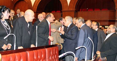 "النور والشعب الجمهورى وحماة الوطن ومصر الثورة" يشاركون فى جلسة الحوار الجديدة مع "محلب".. وأحزاب "التيار الديمقراطى" على قائمة الانتظار.. وإجماع على مقترح 40-40-20 وزيادة القوائم إلى 8 بدلاً من 4
