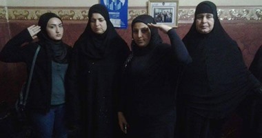 بالصور.. "ضابطات المستقبل" يزرن أهالى الشهداء بكفر الشيخ
