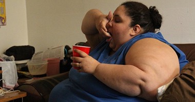 أمريكية وزنها 300 كيلوجرام يمنعها الزوج من الرجيم خوفًا أن تهجره