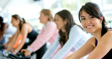 رجيم المكسرات وزيت الزيتون والأسماك الأفضل للتخلص من السمنة
