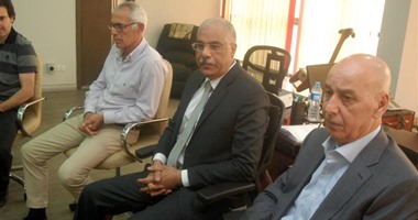 بالصور.. جلسة تعارف بين كوبر وحسن فريد فى حضور جمال علام