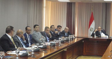 وزير التجارة: الانتهاء من اللائحة التنفيذية لقانون تفضيل المنتج المحلى قريبا.. واجتماع للأعلى للصناعات النسيجية مع رئيس الوزراء لحل معوقات القطاع.. ومراجعة قانون الاستيراد والتصدير