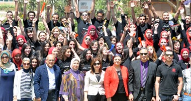 بالصور.. طلاب الجامعة الألمانية يحتفلون بنهاية العام الدراسى
