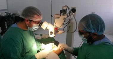 نجاح عملية دقيقة لطفل يعانى من قطع بأوتار اليد فى مستشفى برج العرب