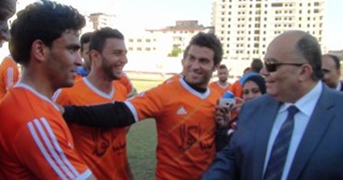 محافظ الدقهلية يزور فريق المنصورة لتهنئته بالصعود للدورى