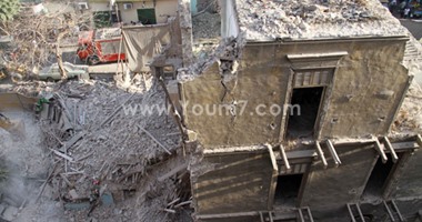 استخراج جثة شاب توفى أسفل منزل الأزبكية المنهار
