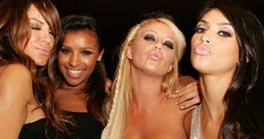 انسوا "البوووز".. 7 أشكال جديدة لصور "شهر العسل"