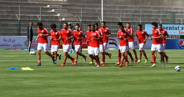 القنصل المصرى يبحث مع المسئول الأمنى ترتيبات الأهلى فى المغرب