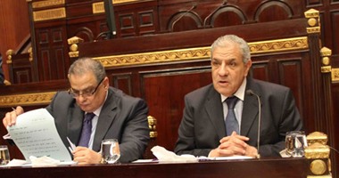 محلب يشيد بجلسة الحوار المجتمعى.. ويؤكد: أكثر من رائعة