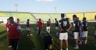 حسام البدرى يركز على تصحيح أخطاء لاعبي المنتخب الأولمبى قبل مواجهة بورندى