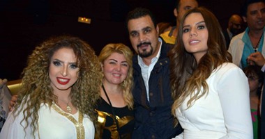 مجدى كامل ومها أحمد وعبد الحافظ فى العرض الخاص لفيلم "تسعة"