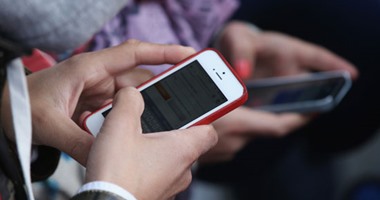 اختراع أول تطبيق للمراسلة تحت الماء