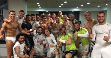 فريق هولندى يحتفل على طريقة ريال مدريد فى الكلاسيكو