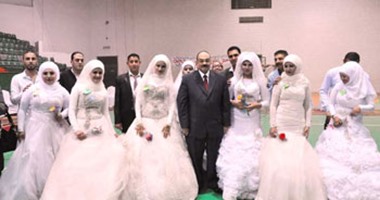 محافظ القليوبية يشهد حفل العرس الجماعى باستاد بنها الرياضى بمناسبة عيد اليتيم
