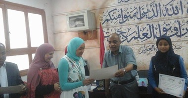 تعليم الأقصر تكرم الطلاب الأوائل على مستوى الجمهورية فى مسابقة الموهوبين