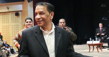 عرض ملف الحالة الصحية للفنان محمد شرف على مجدى يعقوب