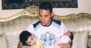 بعد وفاة نجل لاعب بيراميدز.. أشهر وفيات لأبناء اللاعيبن هزت الوسط الكروي.. نجل علاء إبراهيم يسقط من الدور العاشر.. ابن بلال يغرق بحمام السباحة.. سيارة تدهس نجل فضل.. الإلتهاب الرئوي يحرم جمال حمزة من فلذة كبده