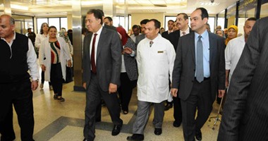 وزير الصحة: خطة للتوسع فى وحدات زراعة النخاع لتقليل قوائم الانتظار